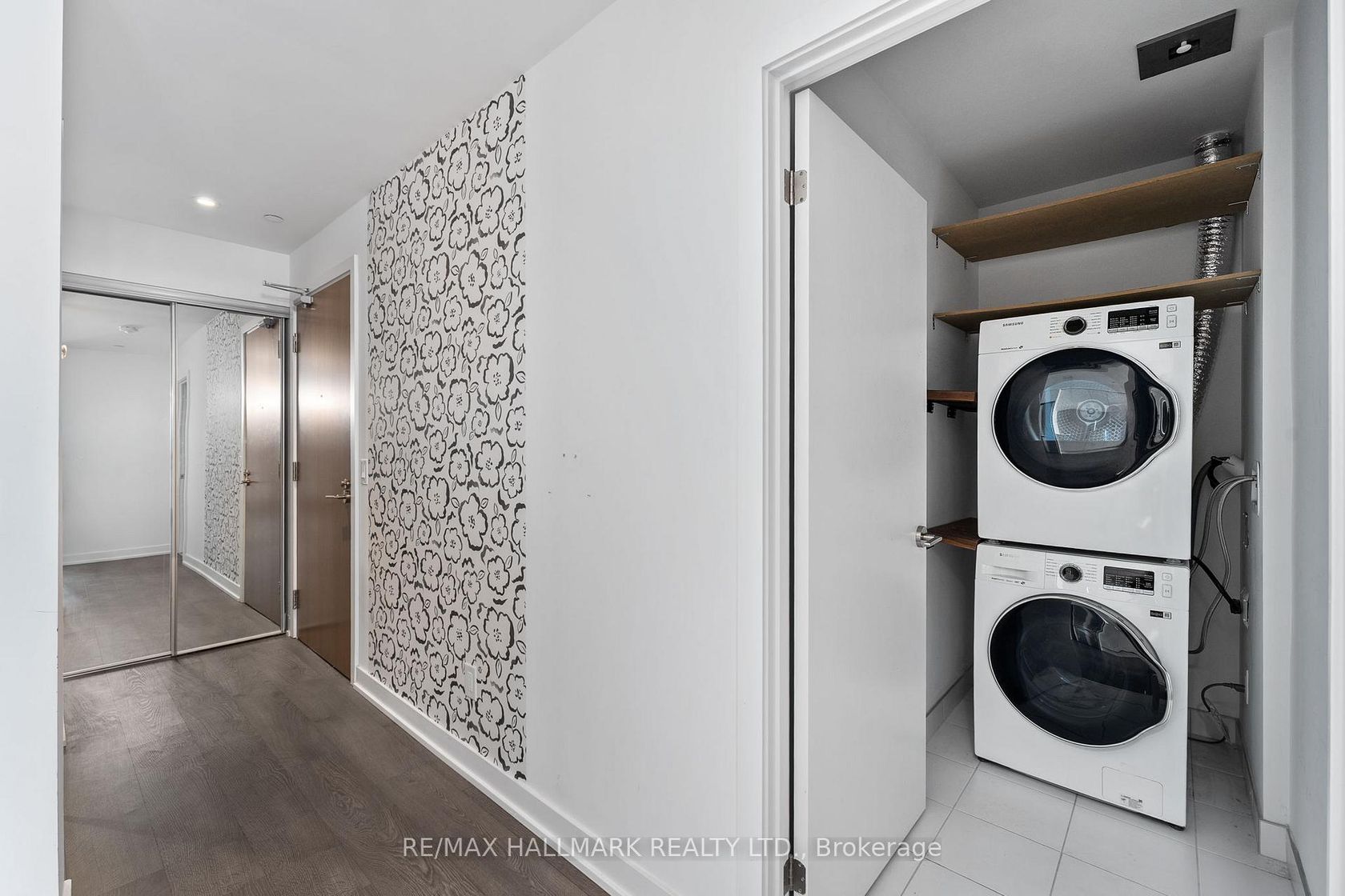 Photo 9 at 3807 - 1928 Lakeshore Boulevard W, South Parkdale, Toronto Photo 9 at 3807 - 1928 Lakeshore Boulevard W, South Parkdale, Toronto