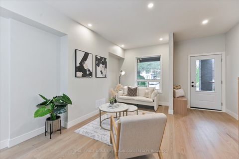 Photo 3 at 21 Frankdale Avenue, East York, Toronto