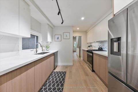 Photo 12 at 21 Frankdale Avenue, East York, Toronto