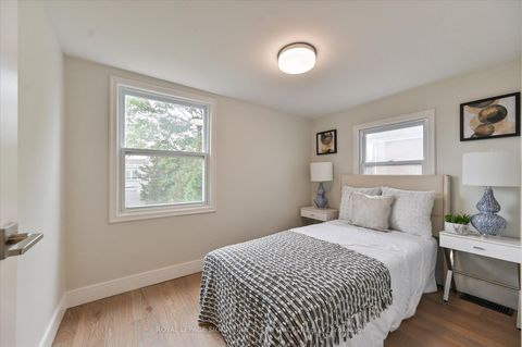 Photo 23 at 21 Frankdale Avenue, East York, Toronto