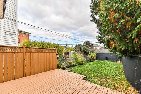 Photo 37 at 21 Frankdale Avenue, East York, Toronto