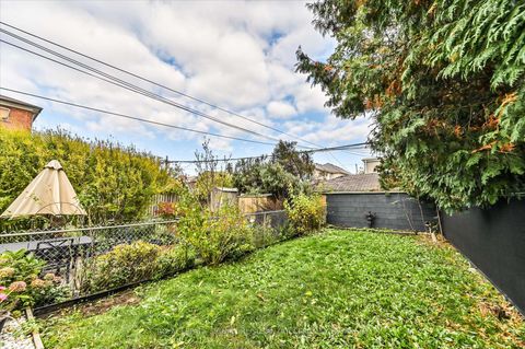 Photo 39 at 21 Frankdale Avenue, East York, Toronto