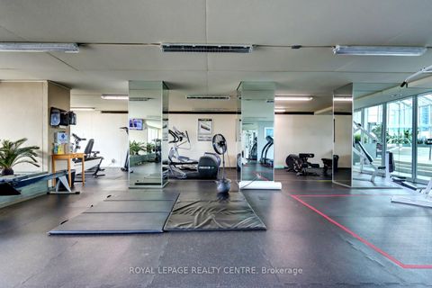 Photo 42 at 401W - 480 Queens Quay W, Waterfront Communities C1, Toronto