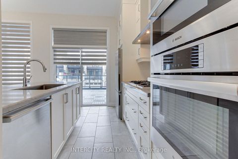 Photo 17 at 7 Adaskin Avenue, Patterson, Vaughan