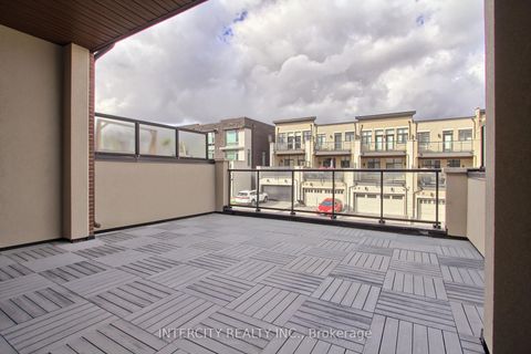 Photo 23 at 7 Adaskin Avenue, Patterson, Vaughan