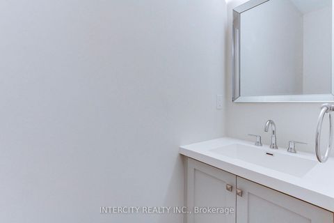 Photo 28 at 7 Adaskin Avenue, Patterson, Vaughan