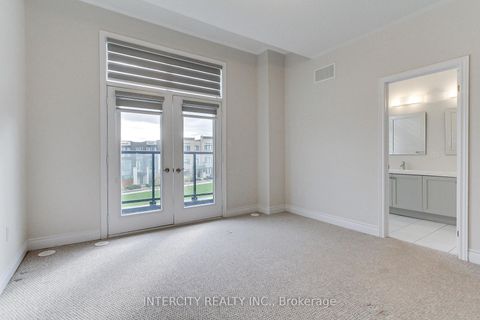 Photo 32 at 7 Adaskin Avenue, Patterson, Vaughan