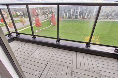 Photo 36 at 7 Adaskin Avenue, Patterson, Vaughan