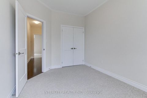 Photo 39 at 7 Adaskin Avenue, Patterson, Vaughan