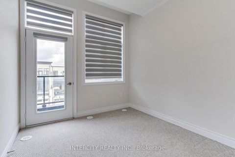 Photo 41 at 7 Adaskin Avenue, Patterson, Vaughan