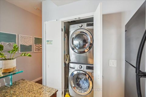 Photo 9 at 1804 - 218 Queens Quay W, Waterfront Communities C1, Toronto