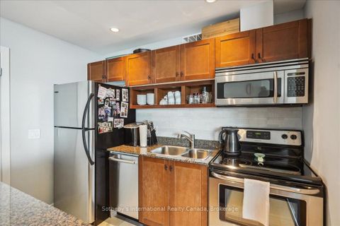 Photo 10 at 1804 - 218 Queens Quay W, Waterfront Communities C1, Toronto