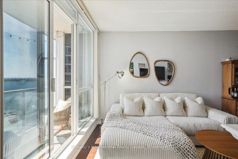 Photo 16 at 1804 - 218 Queens Quay W, Waterfront Communities C1, Toronto