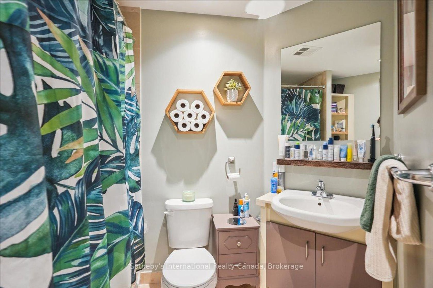 Photo 23 at 1804 - 218 Queens Quay W, Waterfront Communities C1, Toronto