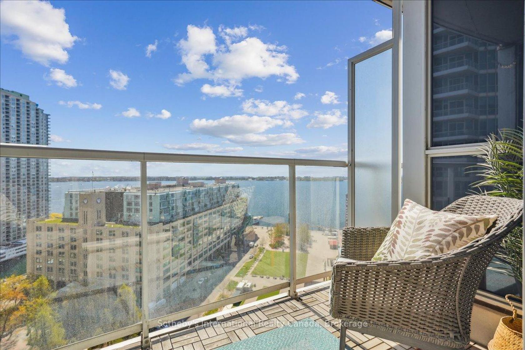 Photo 31 at 1804 - 218 Queens Quay W, Waterfront Communities C1, Toronto Photo 31 at 1804 - 218 Queens Quay W, Waterfront Communities C1, Toronto