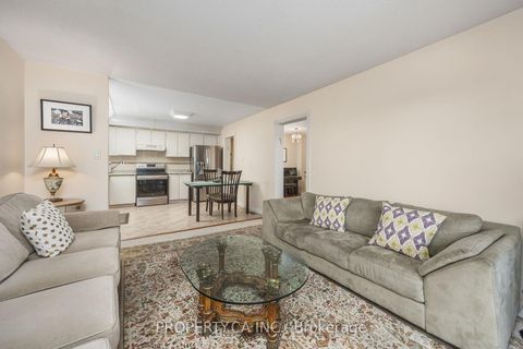 Photo 8 at 109 Lisa Crescent, Yorkhill, Vaughan