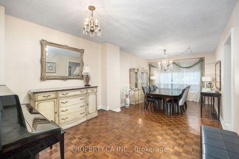 Photo 14 at 109 Lisa Crescent, Yorkhill, Vaughan