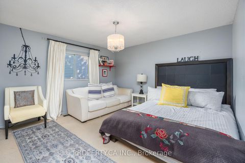 Photo 21 at 109 Lisa Crescent, Yorkhill, Vaughan