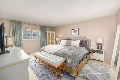 Photo 25 at 109 Lisa Crescent, Yorkhill, Vaughan