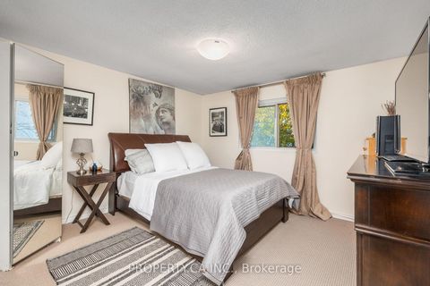 Photo 28 at 109 Lisa Crescent, Yorkhill, Vaughan