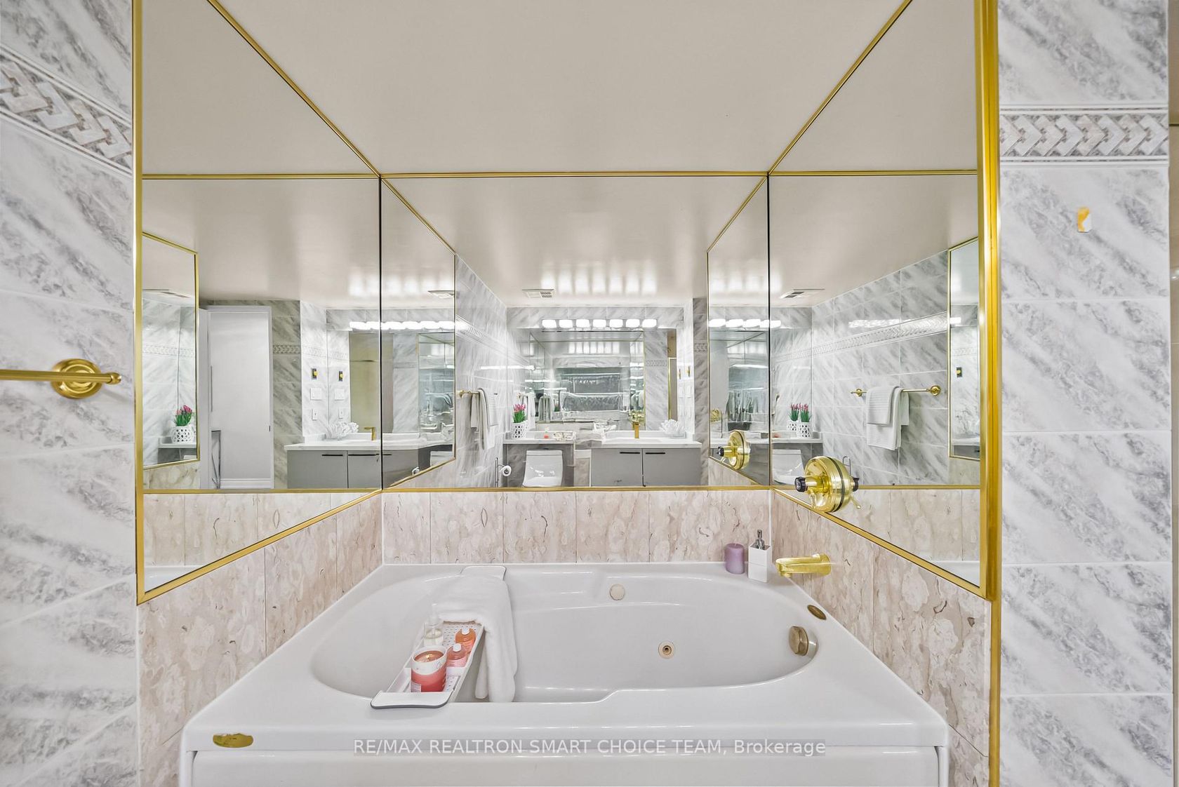 Photo 31 at 1211 - 28 Hollywood Avenue, Willowdale East, Toronto Photo 31 at 1211 - 28 Hollywood Avenue, Willowdale East, Toronto