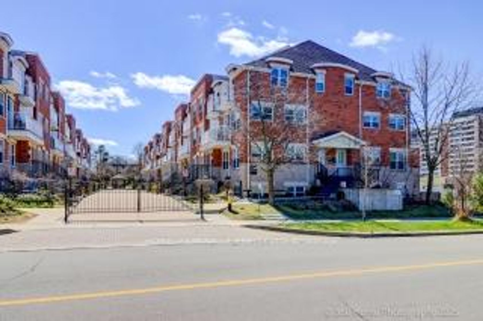 8 - 37 Four Winds Drive, York University Heights, Toronto 