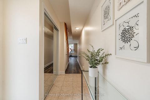Photo 2 at 38 Archibald Mews, Bendale, Toronto