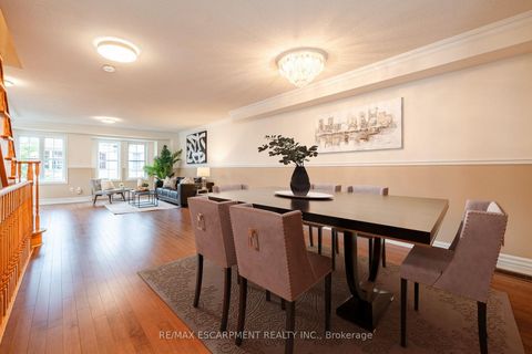 Photo 13 at 38 Archibald Mews, Bendale, Toronto