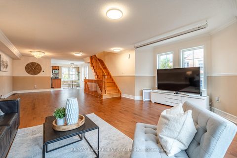 Photo 19 at 38 Archibald Mews, Bendale, Toronto