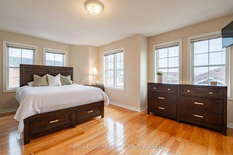 Photo 30 at 38 Archibald Mews, Bendale, Toronto