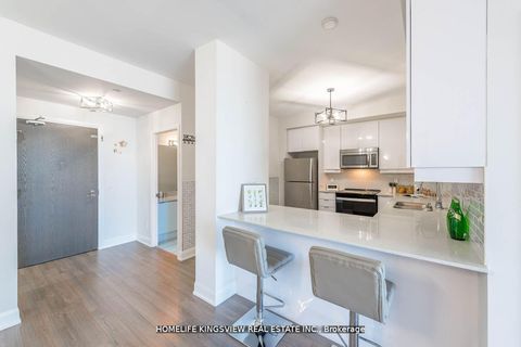 Photo 10 at 808 - 2910 Highway 7, Concord, Vaughan