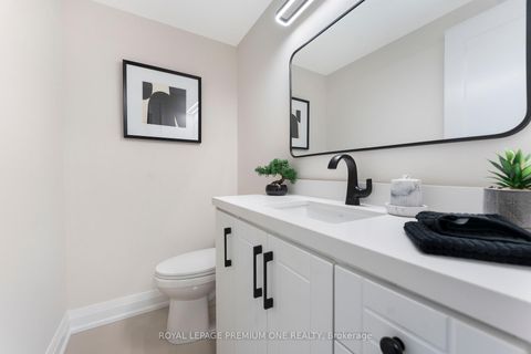 Photo 14 at 608 - 60 Southport Street, Swansea, Toronto