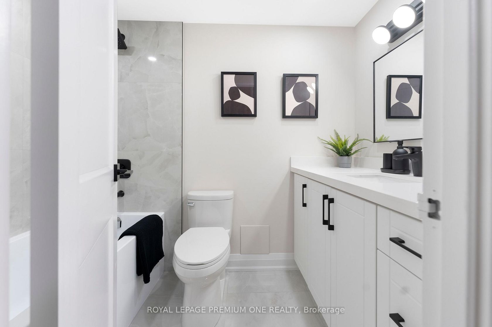 Photo 21 at 608 - 60 Southport Street, Swansea, Toronto Photo 21 at 608 - 60 Southport Street, Swansea, Toronto