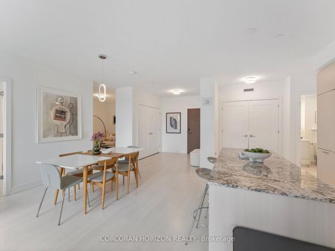 Photo 9 at 221 - 30 Inn On The Park Drive, Don Mills, Toronto