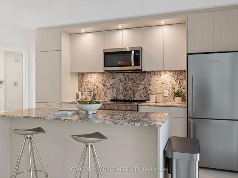 Photo 16 at 221 - 30 Inn On The Park Drive, Don Mills, Toronto