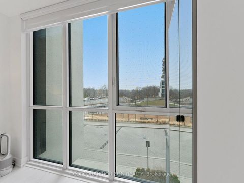 Photo 32 at 221 - 30 Inn On The Park Drive, Don Mills, Toronto