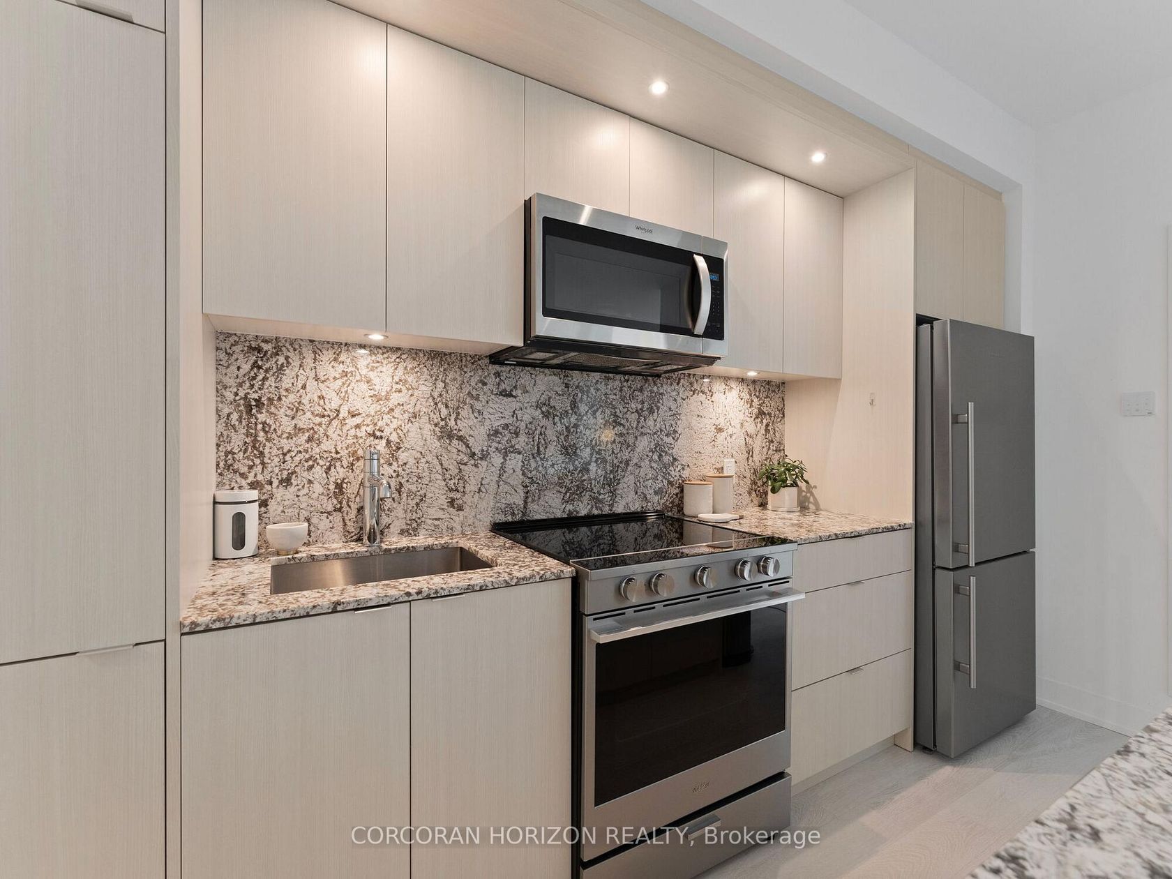 Photo 17 at 221 - 30 Inn On The Park Drive, Don Mills, Toronto Photo 17 at 221 - 30 Inn On The Park Drive, Don Mills, Toronto