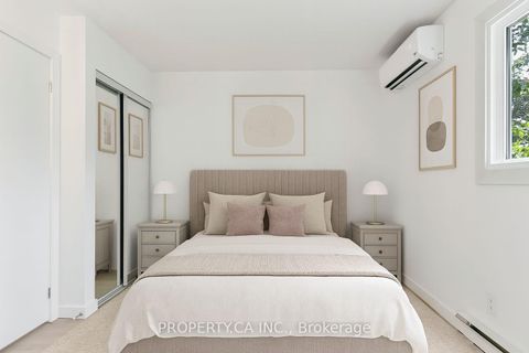 Photo 8 at 29 - 1209 Queen Street E, South Riverdale, Toronto