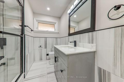 Photo 14 at 2 Tangmere Road, Don Mills, Toronto