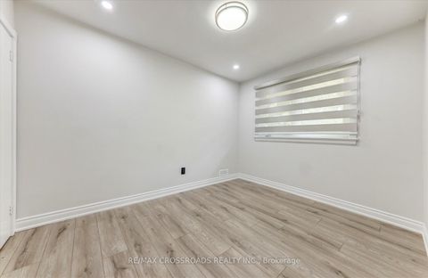 Photo 17 at 2 Tangmere Road, Don Mills, Toronto