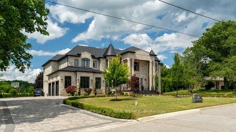 Photo 1 at 12 Hollywood Crescent, Nobleton, King