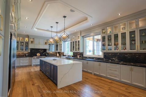 Photo 20 at 12 Hollywood Crescent, Nobleton, King