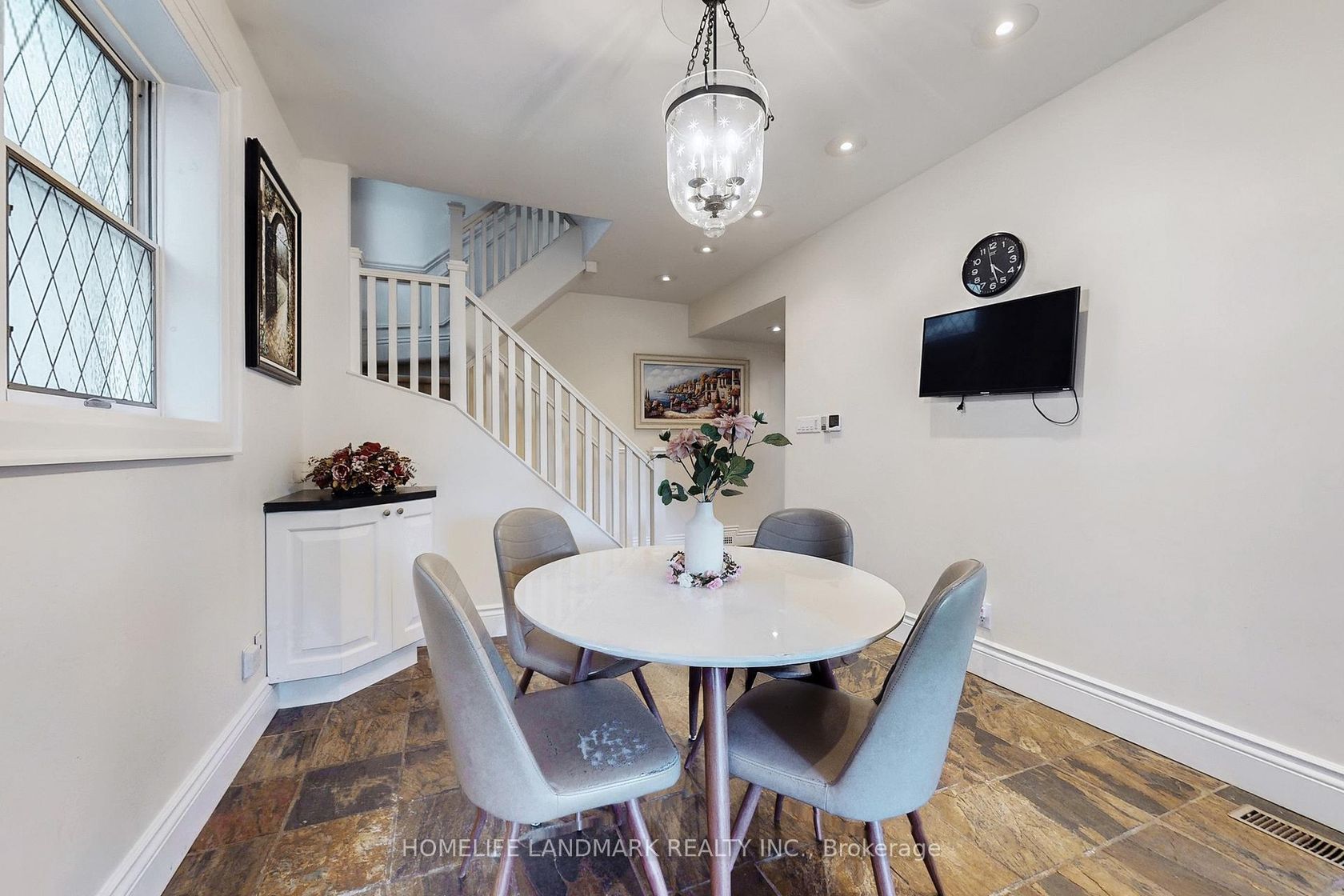 Photo 12 at 8 Killarney Road, Forest Hill South, Toronto