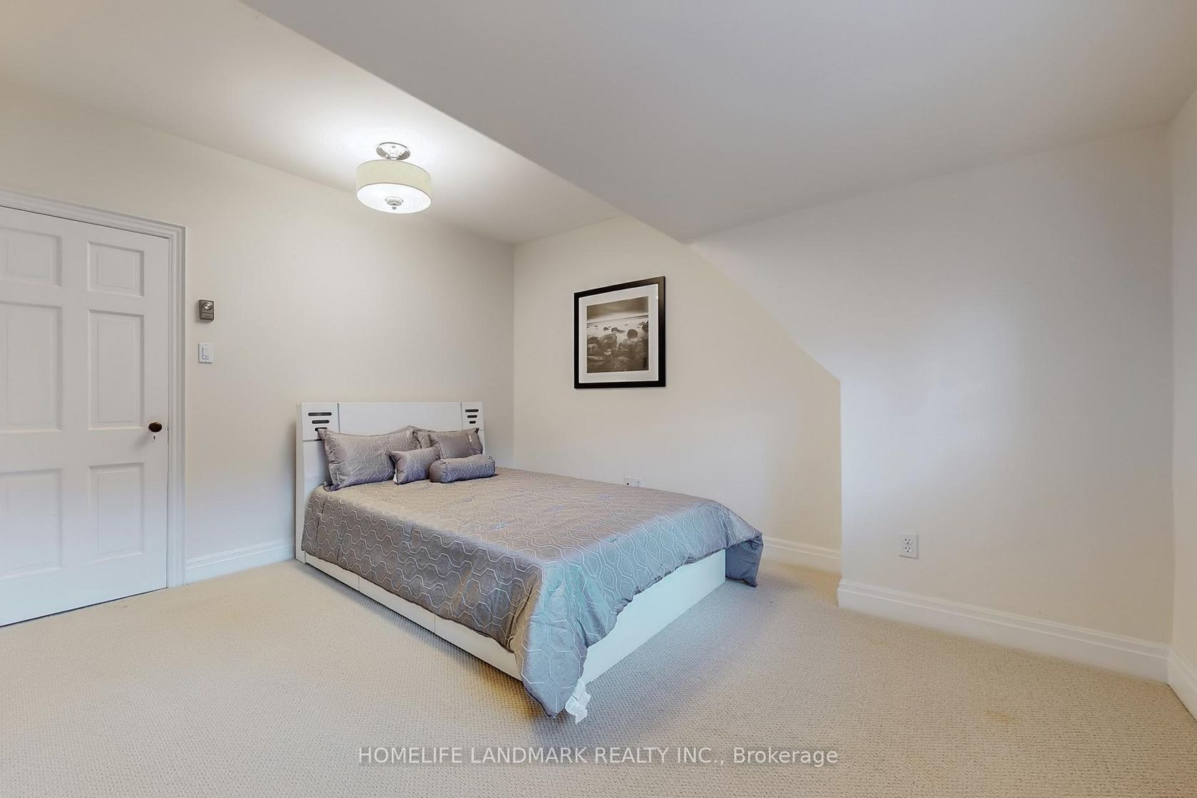 Photo 32 at 8 Killarney Road, Forest Hill South, Toronto