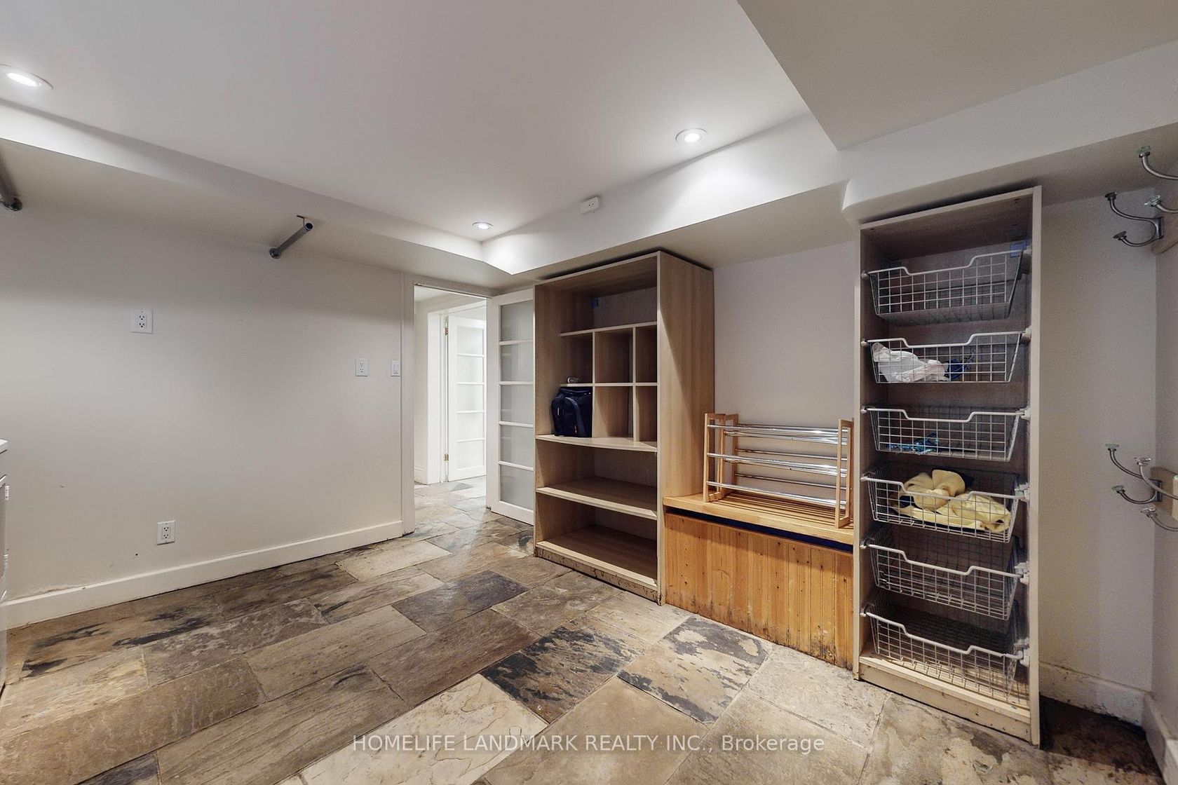 Photo 38 at 8 Killarney Road, Forest Hill South, Toronto