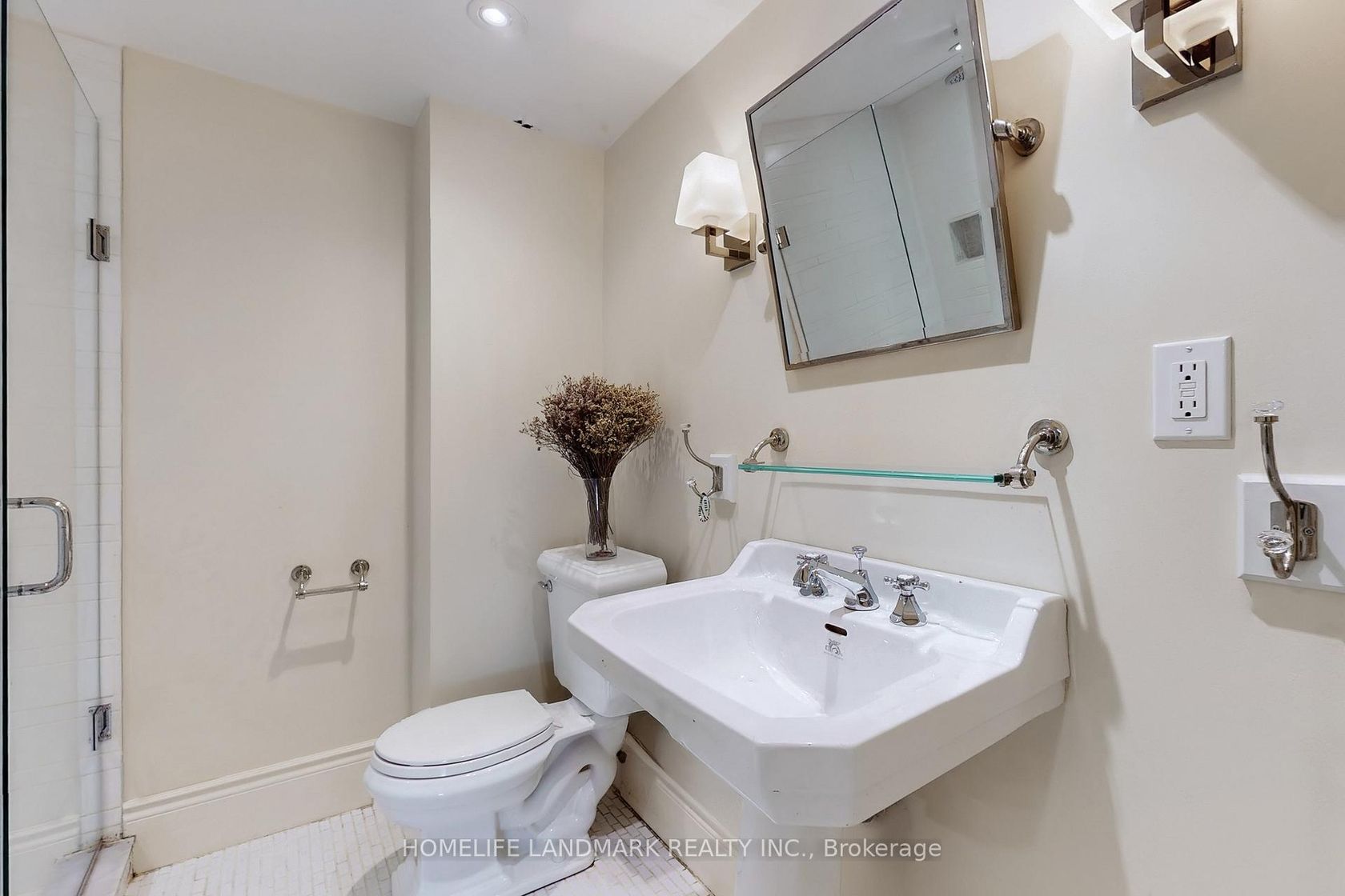 Photo 41 at 8 Killarney Road, Forest Hill South, Toronto