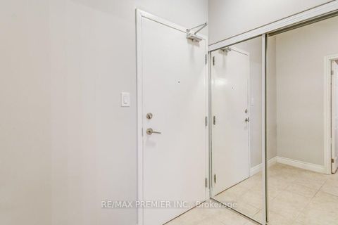 Photo 17 at 209 - 10211 Keele Street, Maple, Vaughan