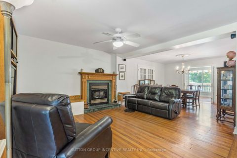 Photo 4 at 149 Blake Street, North Shore, Barrie