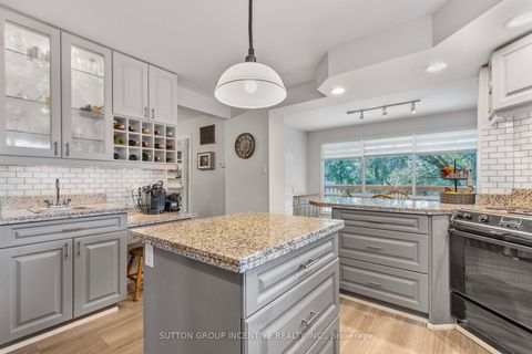 Photo 10 at 149 Blake Street, North Shore, Barrie