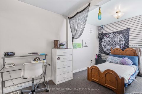 Photo 14 at 149 Blake Street, North Shore, Barrie